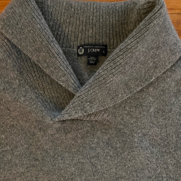 Banana Republic Gray Sweater - Picture 3 of 3